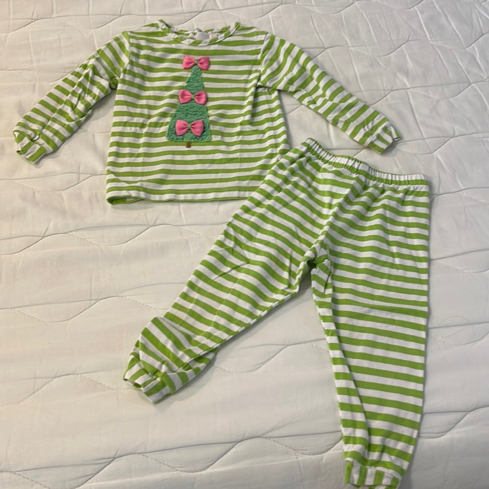 The Bailey Boys girls Christmas pajamas, size 24 months